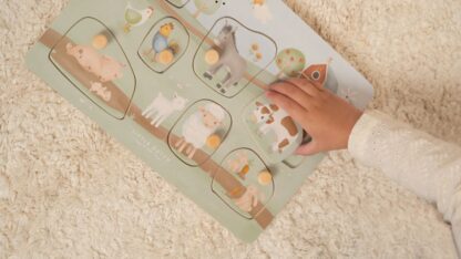 Little Dutch hangos puzzle - Little Farm - Image 3