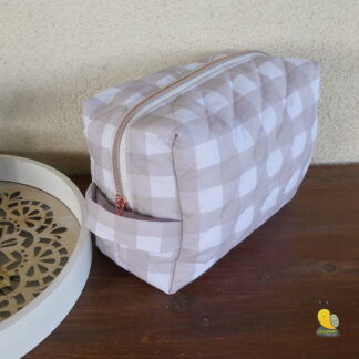 Boxy neszesszer pelenkázáshoz és utazáshoz - Beige kockák