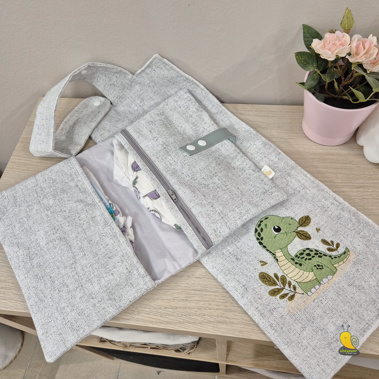 Pelenkázó neszesszer - Simple Grey – Dino - Image 4